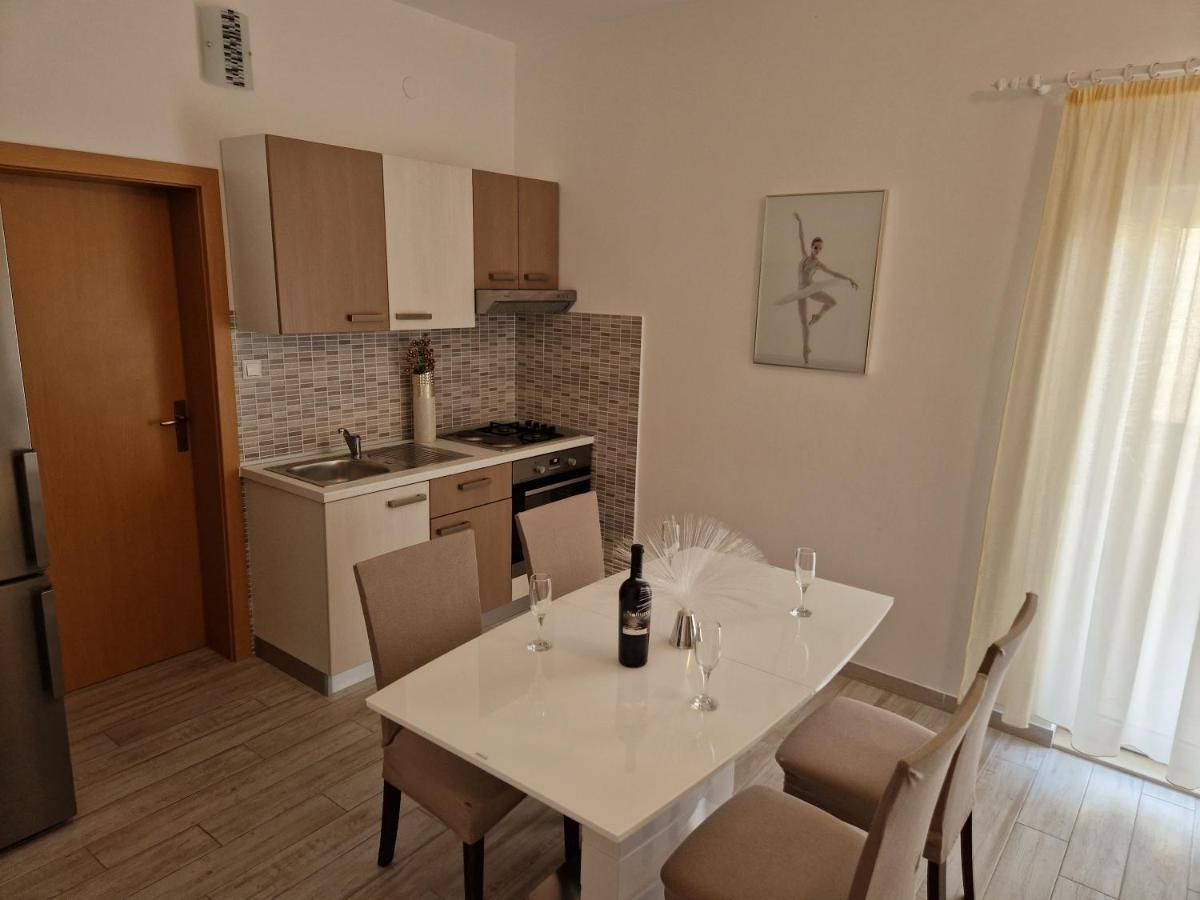 Apartments Jagoda Podstrana Ngoại thất bức ảnh