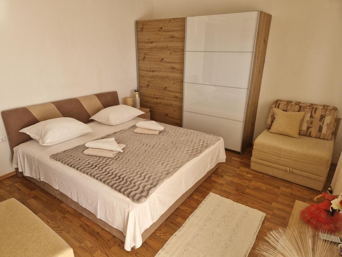 Apartments Jagoda Podstrana Ngoại thất bức ảnh